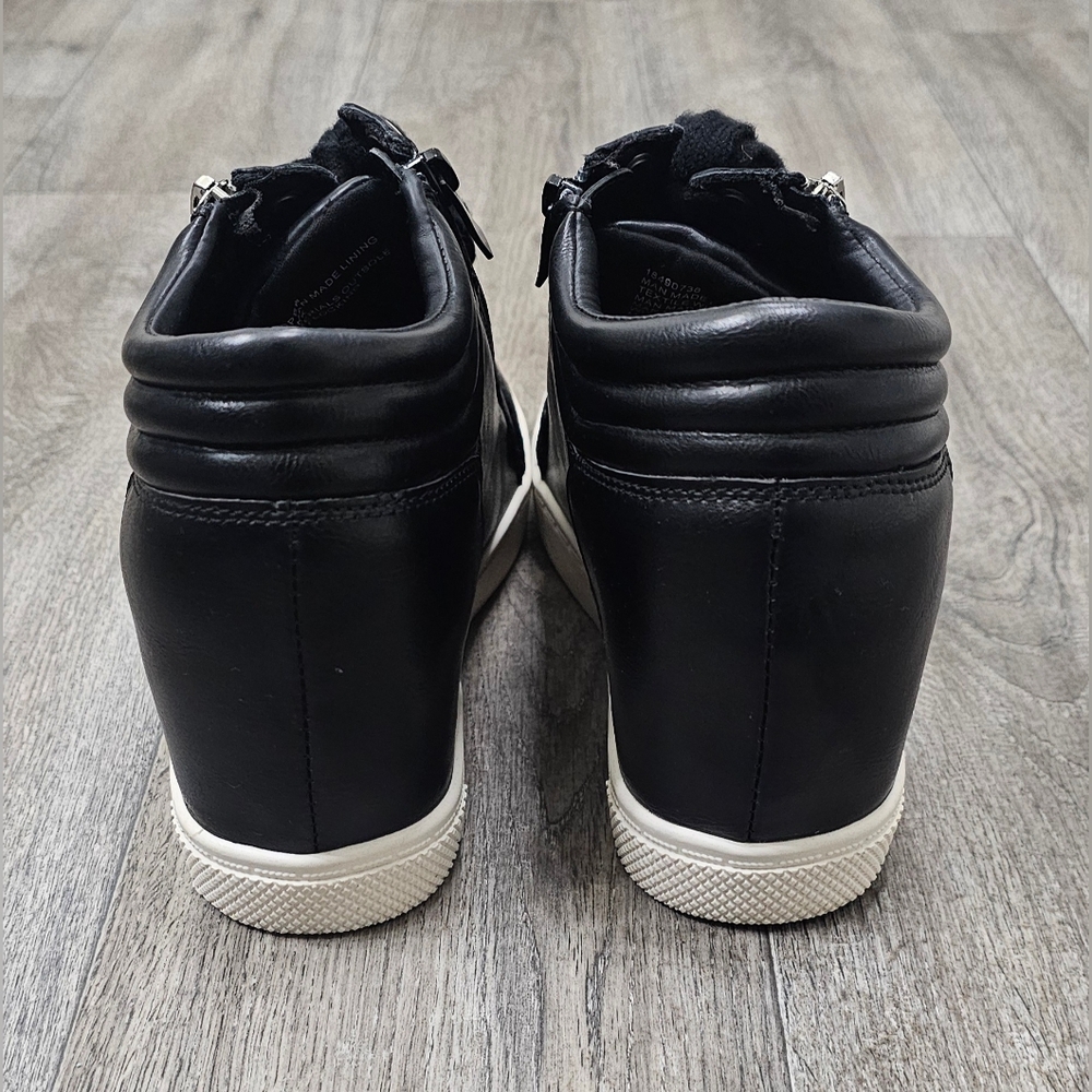 Torrid Doubke Zip Wwdge Sneakers-Size 9WW - Picture 6 of 10